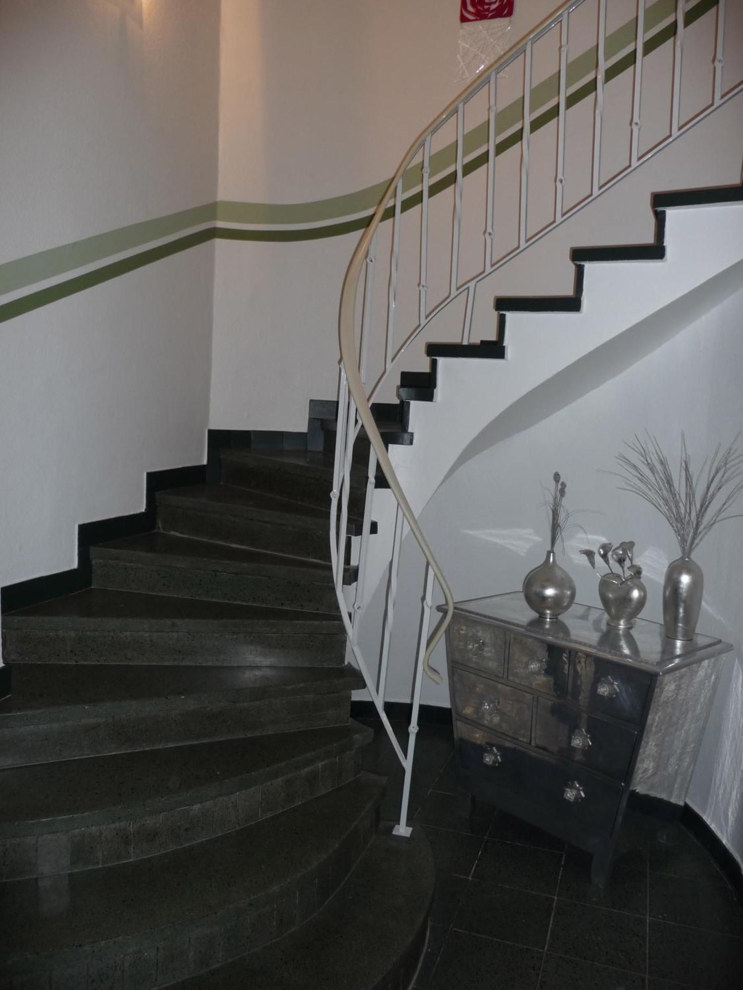 Hotel Sechzehn เลเวอร์คูเซน ภายนอก รูปภาพ