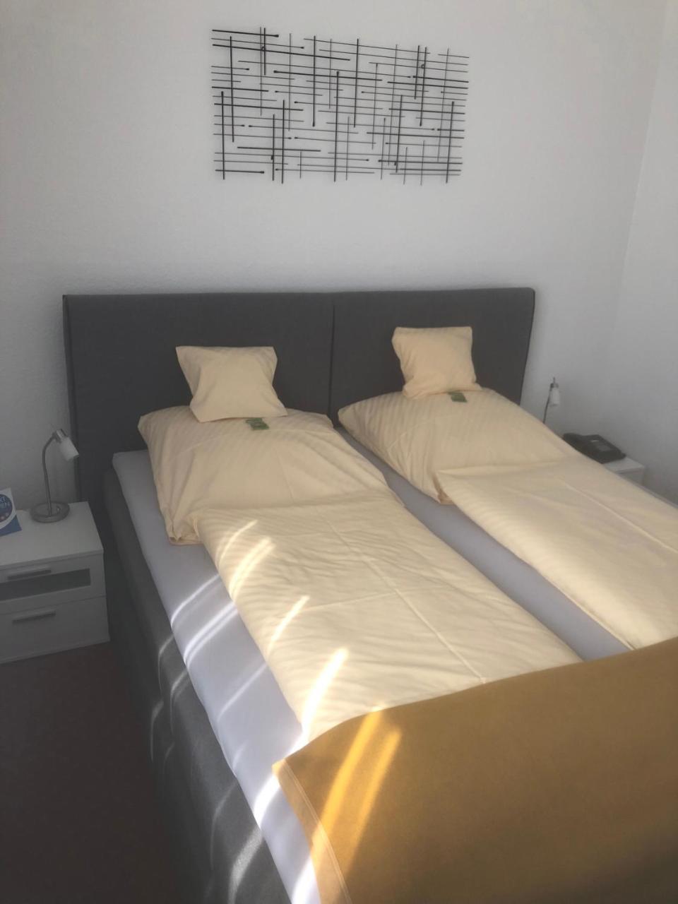 Hotel Sechzehn เลเวอร์คูเซน ภายนอก รูปภาพ